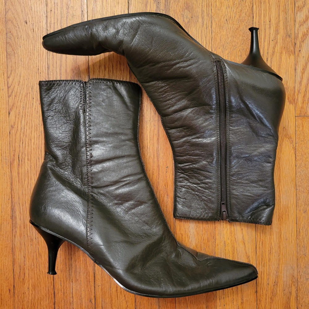Newport News 11M Ankle Boots Dark Gray Leather Point Toe Kitten Heel Whimsigoth